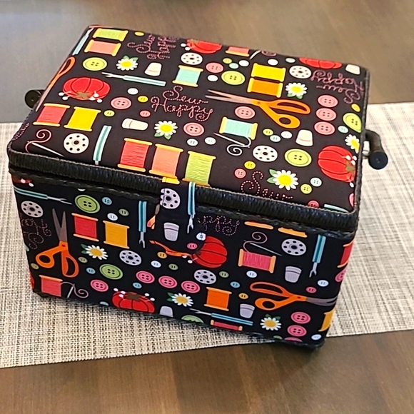 Dritz Sewing Basket - Picture 2 of 9